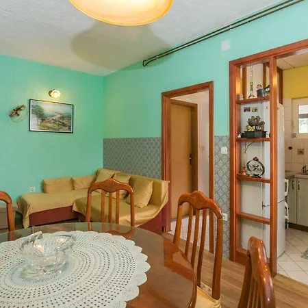 Gracijela Near Rabac Apartment *