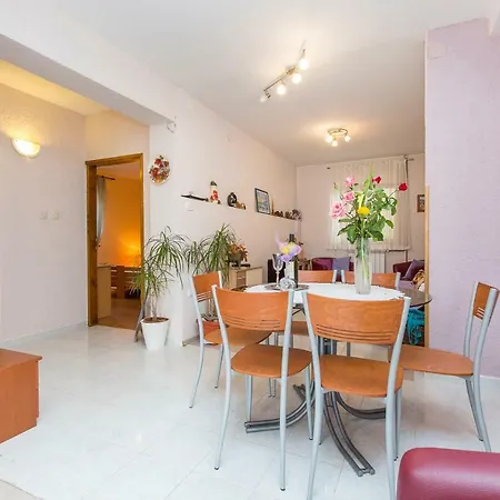 Apartment Gracijela Near Rabac