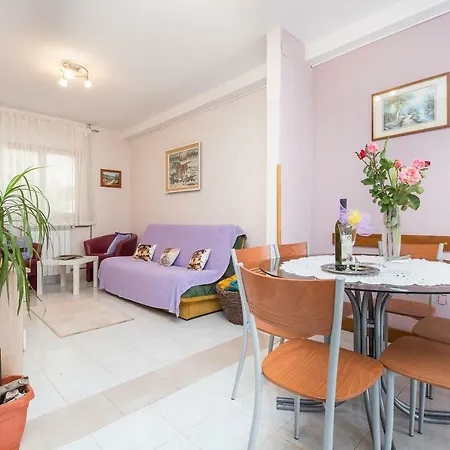 Gracijela Near Rabac Apartment *